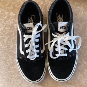 Vans Old Skool Low Top Lace Up Boy/Girl Sz 6 Black Suede Canvas Sneaker Like New